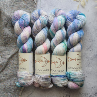 Artemis Classic Single - Hyacinth (light batch)