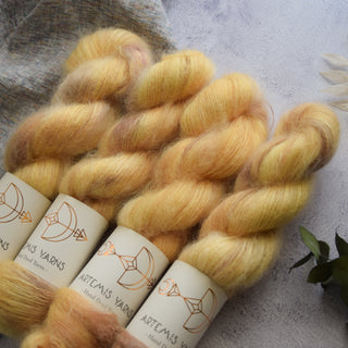 Artemis Mohair lace 50g - Golden Latte