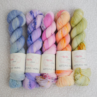 5 skeins fade Iris- Base Artemis High Twist