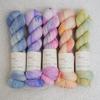 5 skeins fade Iris- Base Artemis Stellina fingering