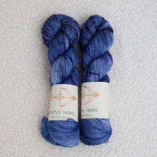 Artemis Squishy Single - Feyre
