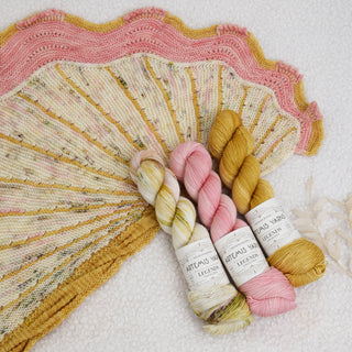 Doodler shawl set Hunt and Beauty - Artemis Sock