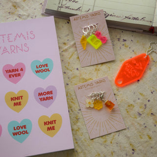 Set of 3 removable stitch markers - Summer knitting