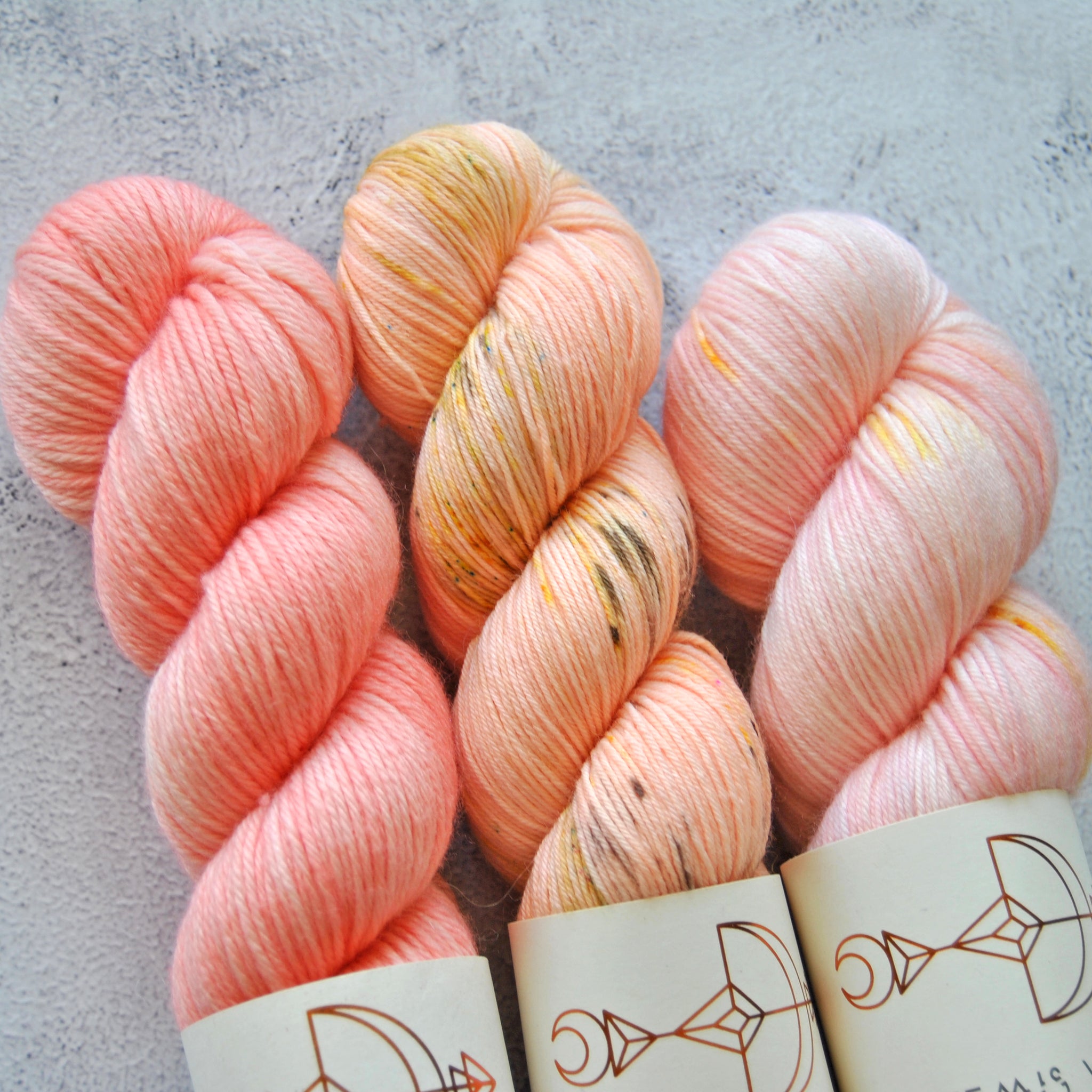 Cute Yarn Bundle - Set 1 Peach vibes