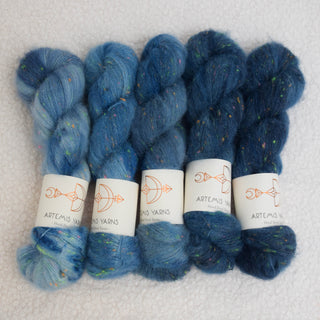5 skeins fade - Base Artemis Sprinkles Fluff - Happy Dye 11 x happy dye 51