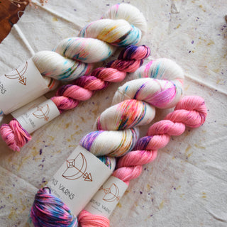 Artemis High Twist Sock set - Crush + Coral burst