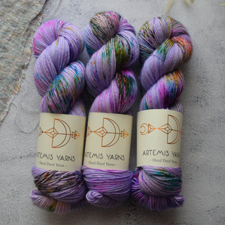 Artemis Squishy Single - Blackberry cake