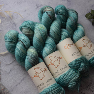 Artemis Squishy Single - Leaves