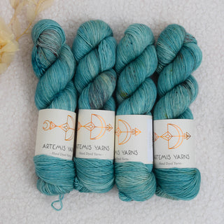 Artemis Squishy Single - Leaves